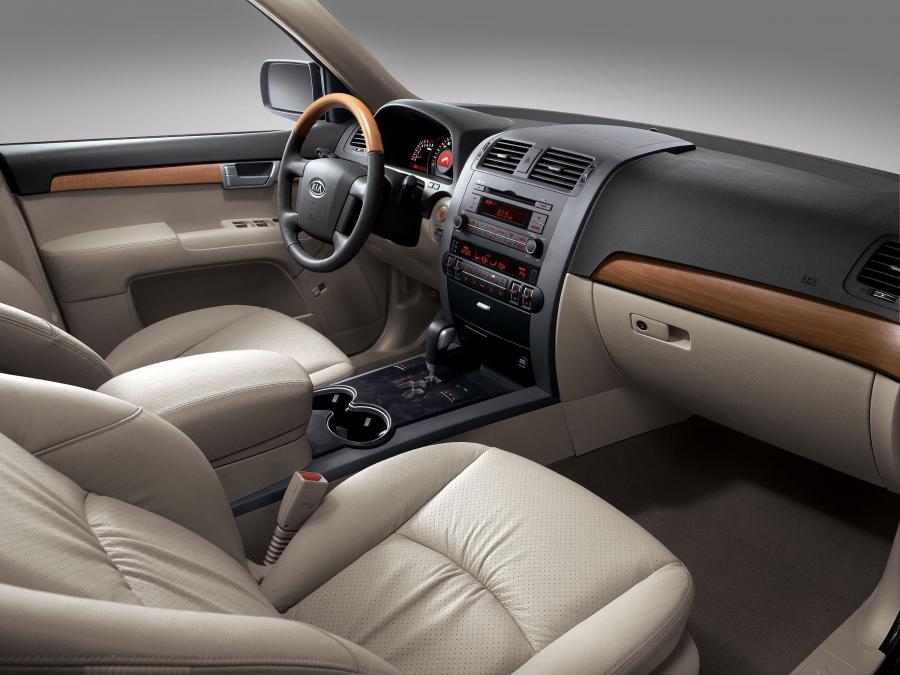  Kia Borrego 2009 года  (фото 185 из 345)